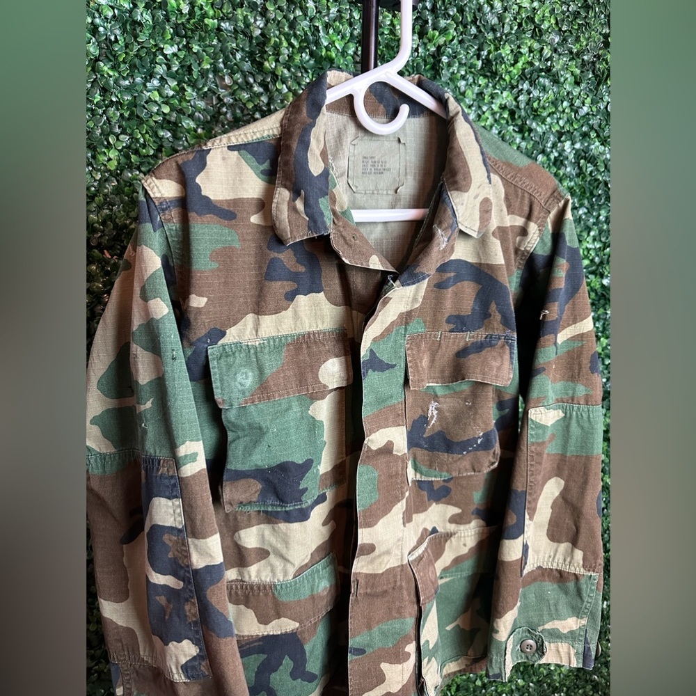 Us Army Bdu Camo Military Jacket - Small - image 2